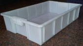 FOOD-GRADE PLASTIC STORAGE CONTAINERS