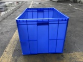 MEDIUM PLASTIC STORAGE BOXES